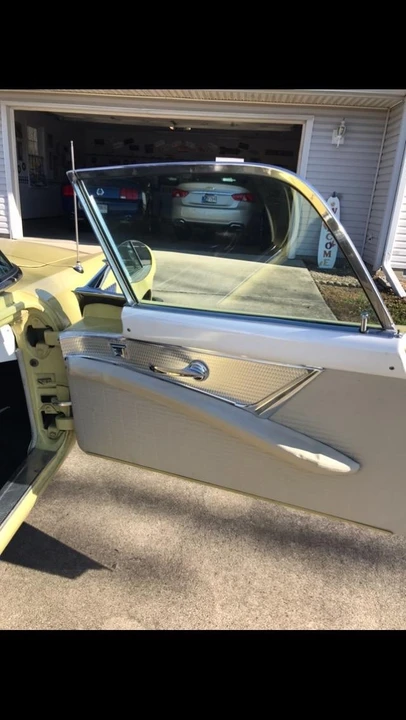 1957 Ford Thunderbird 1st Gen - Image 4 of 6