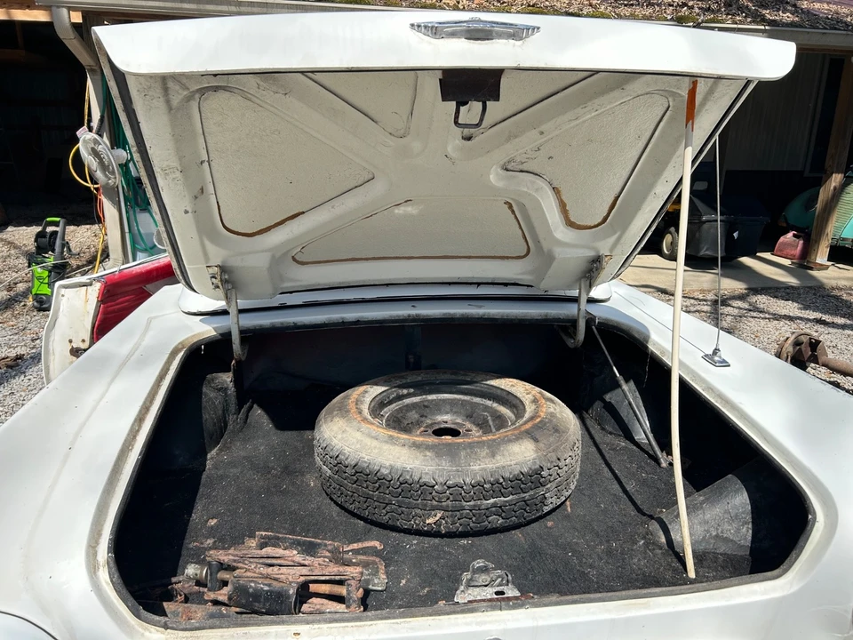 1957 Ford Thunderbird 1st Gen - Image 7 of 8