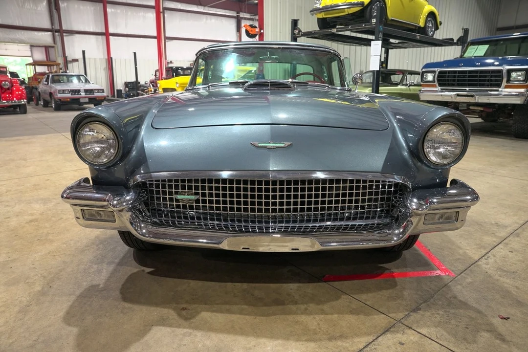 1957 Ford Thunderbird 1st Gen - Image 25 of 31