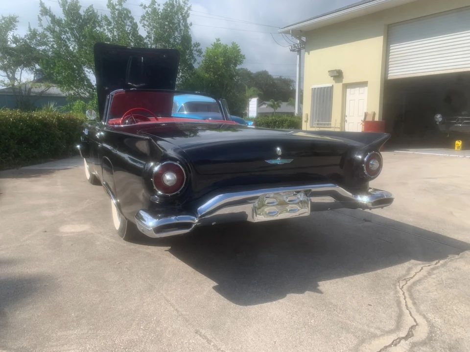 1957 Ford Thunderbird 1st Gen - Image 6 of 8