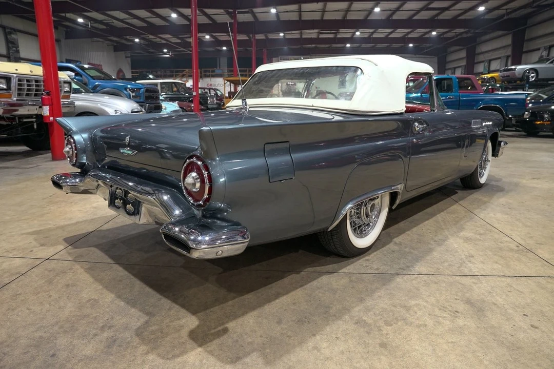 1957 Ford Thunderbird 1st Gen - Image 14 of 31