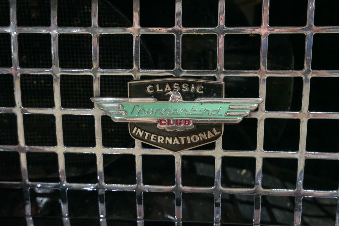 1957 Ford Thunderbird 1st Gen - Image 30 of 31