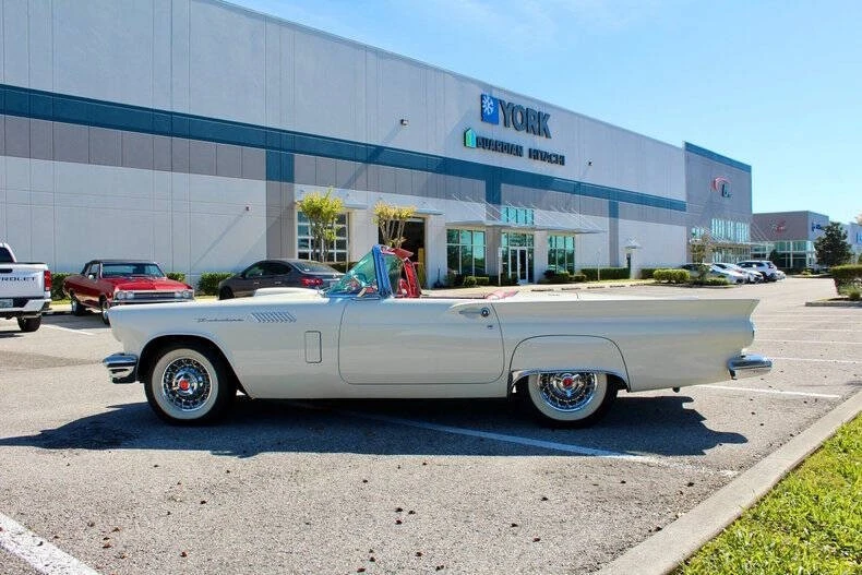 1957 Ford Thunderbird 1st Gen - Image 10 of 31