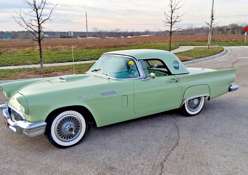 1957 Ford Thunderbird 1st Gen - Image 4 of 20
