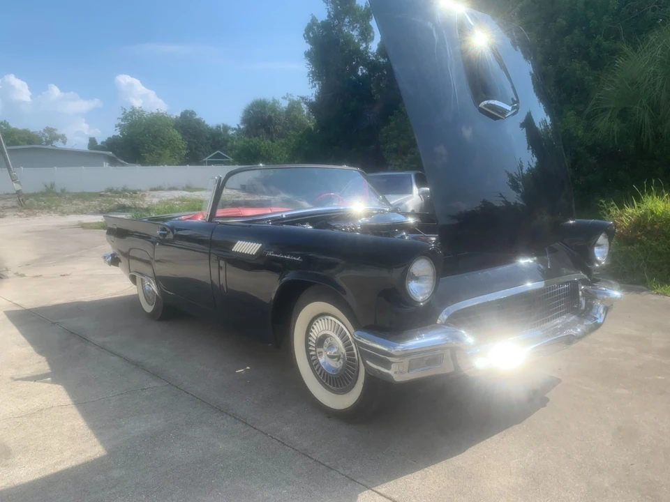 1957 Ford Thunderbird 1st Gen - Image 2 of 8