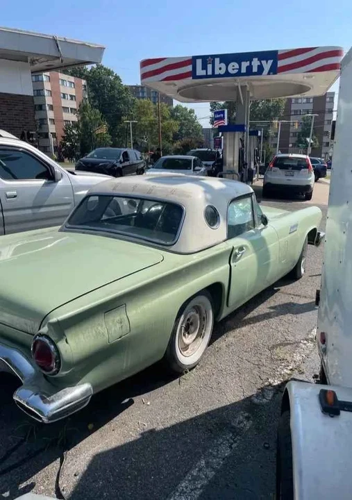 1957 Ford Thunderbird 1st Gen - Image 9 of 13