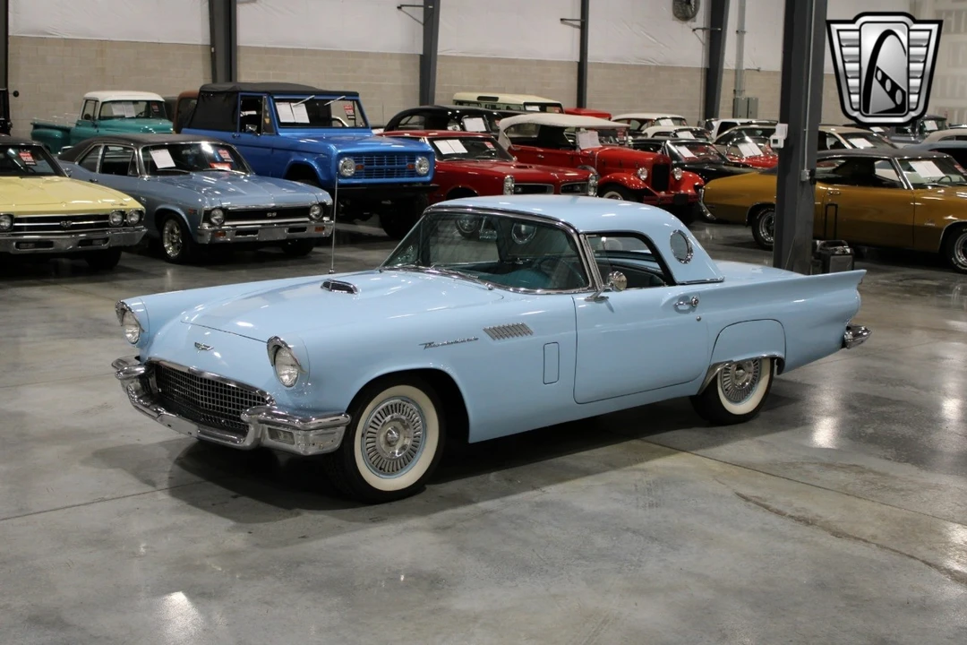 1957 Ford Thunderbird 1st Gen - Image 16 of 21