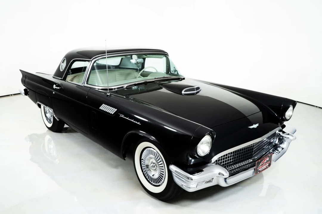 1957 Ford Thunderbird 1st Gen - Image 17 of 21