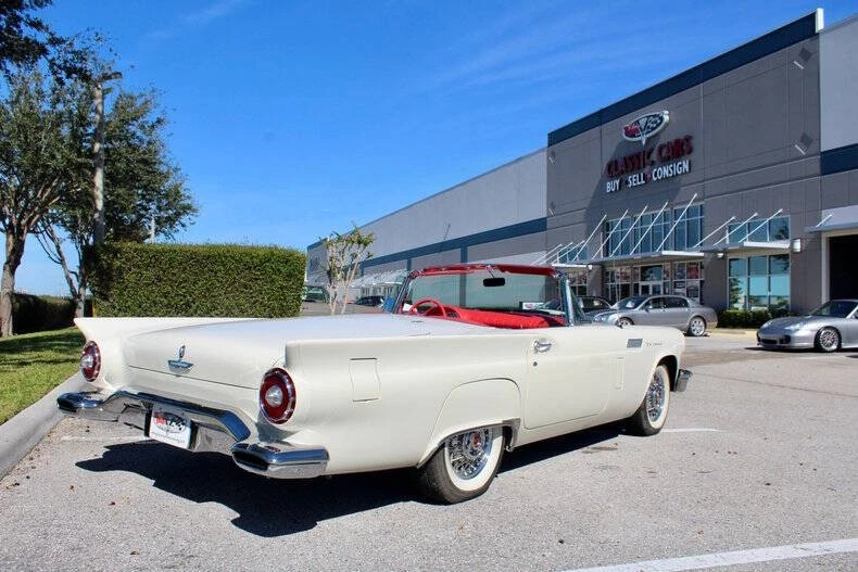 1957 Ford Thunderbird 1st Gen - Image 17 of 21