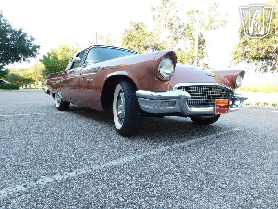1957 Ford Thunderbird 1st Gen - Image 11 of 12