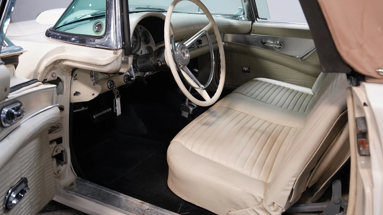 1957 Ford Thunderbird 1st Gen - Image 5 of 12