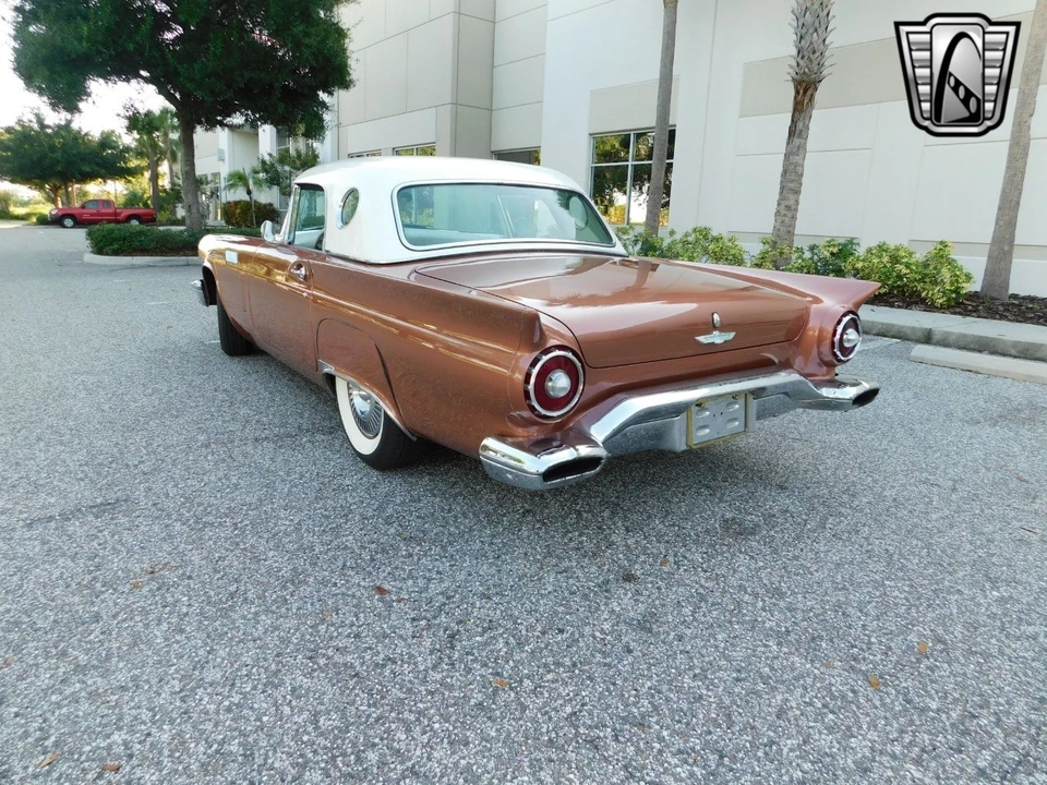 1957 Ford Thunderbird 1st Gen - Image 11 of 12