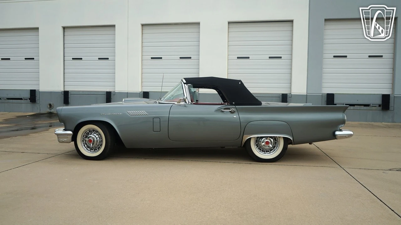 1957 Ford Thunderbird 1st Gen - Image 8 of 12