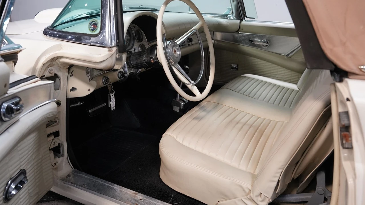 1957 Ford Thunderbird 1st Gen - Image 4 of 12