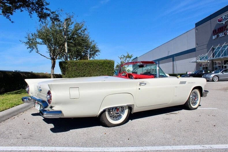 1957 Ford Thunderbird 1st Gen - Image 18 of 21