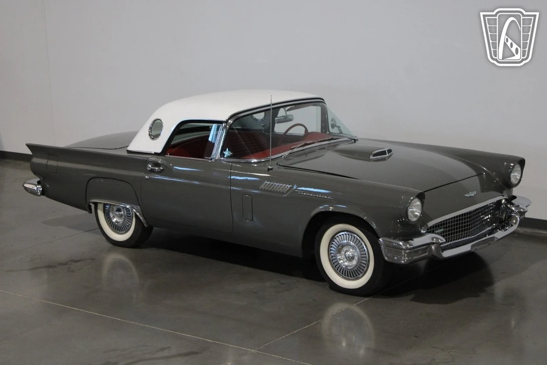 1957 Ford Thunderbird 1st Gen - Image 8 of 12