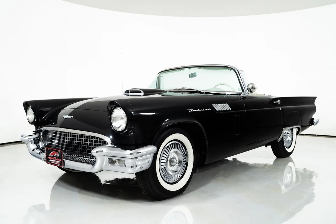 1957 Ford Thunderbird 1st Gen - Image 18 of 21