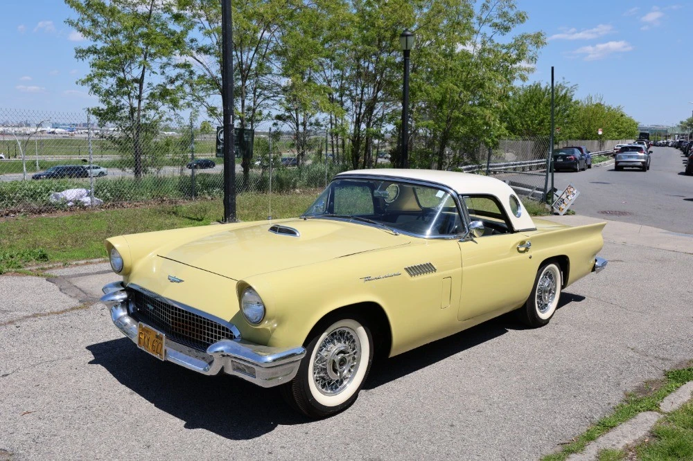1957 Ford Thunderbird 1st Gen - Image 2 of 8