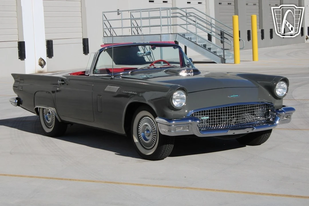 1957 Ford Thunderbird 1st Gen - Image 5 of 12