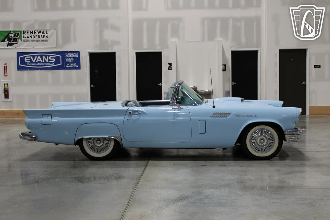 1957 Ford Thunderbird 1st Gen - Image 15 of 21