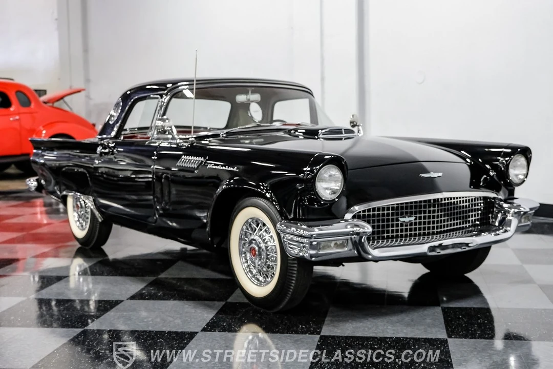 1957 Ford Thunderbird 1st Gen - Image 15 of 21