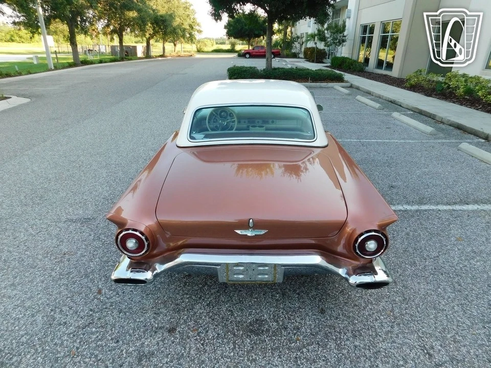 1957 Ford Thunderbird 1st Gen - Image 19 of 21