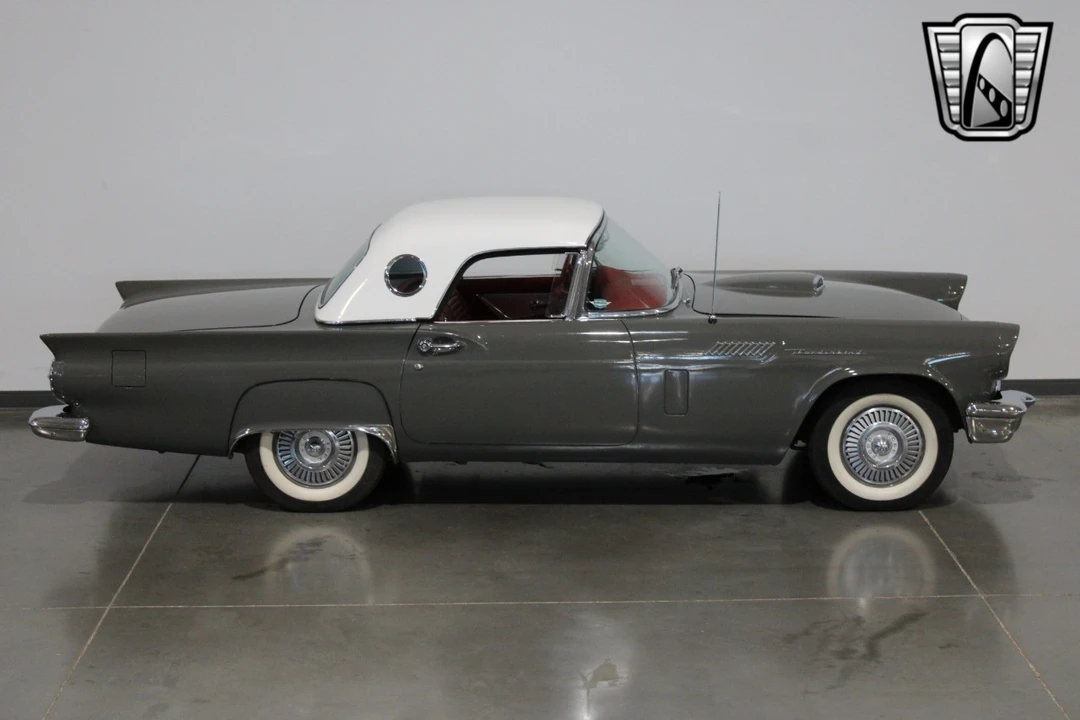 1957 Ford Thunderbird 1st Gen - Image 10 of 12