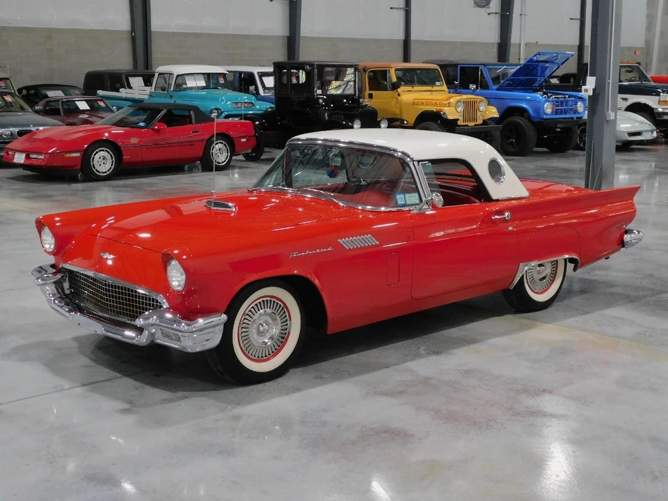 1957 Ford Thunderbird 1st Gen - Image 16 of 21