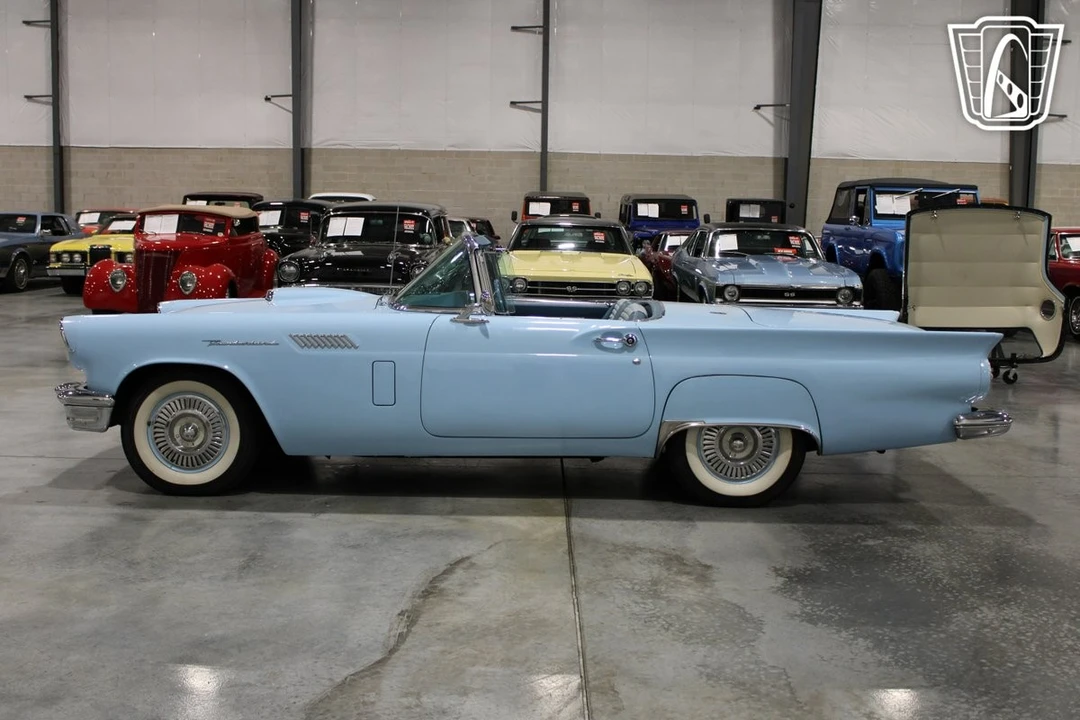 1957 Ford Thunderbird 1st Gen - Image 13 of 21
