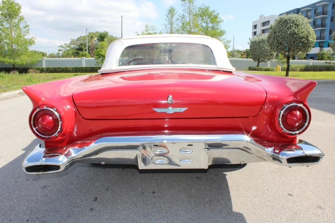 1957 Ford Thunderbird 1st Gen - Image 14 of 21