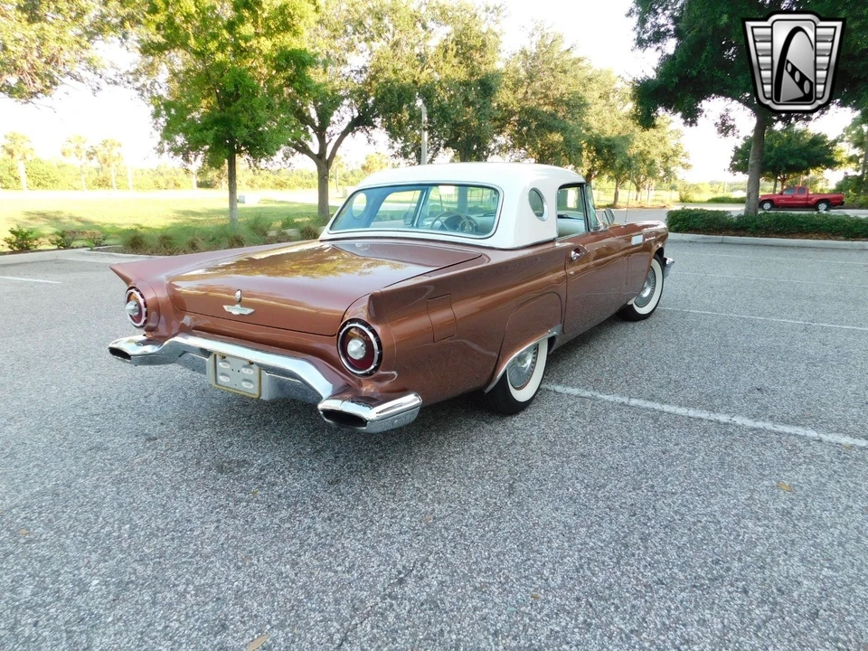 1957 Ford Thunderbird 1st Gen - Image 9 of 12