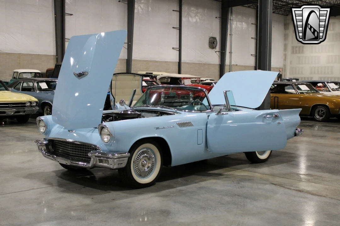 1957 Ford Thunderbird 1st Gen - Image 18 of 21