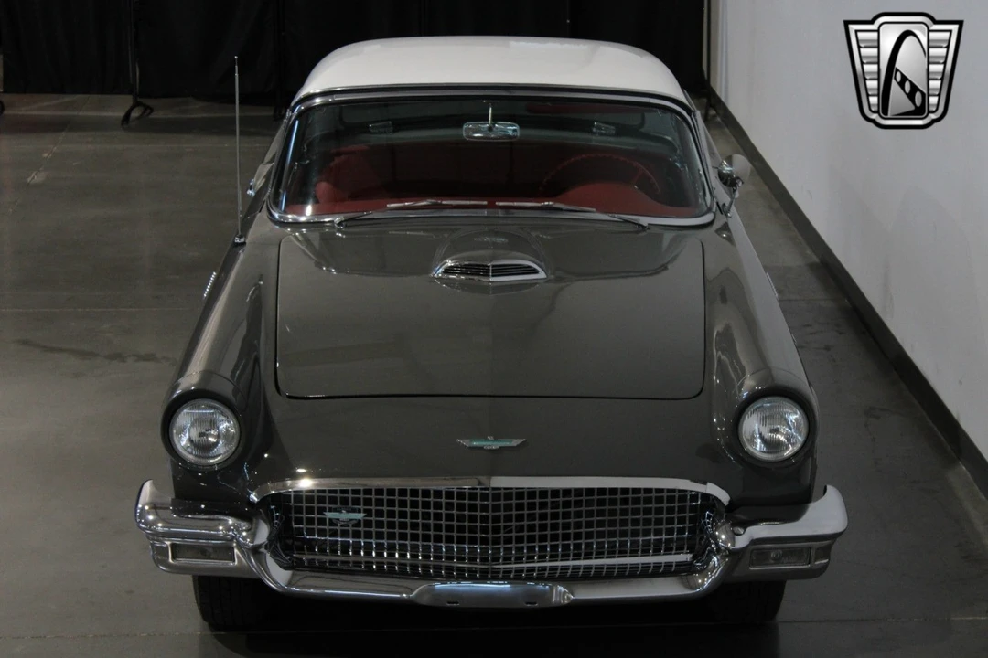 1957 Ford Thunderbird 1st Gen - Image 8 of 12