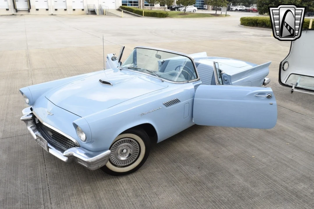 1957 Ford Thunderbird 1st Gen - Image 4 of 12