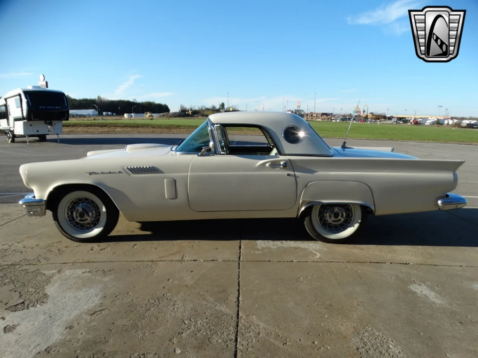 1957 Ford Thunderbird 1st Gen - Image 4 of 12