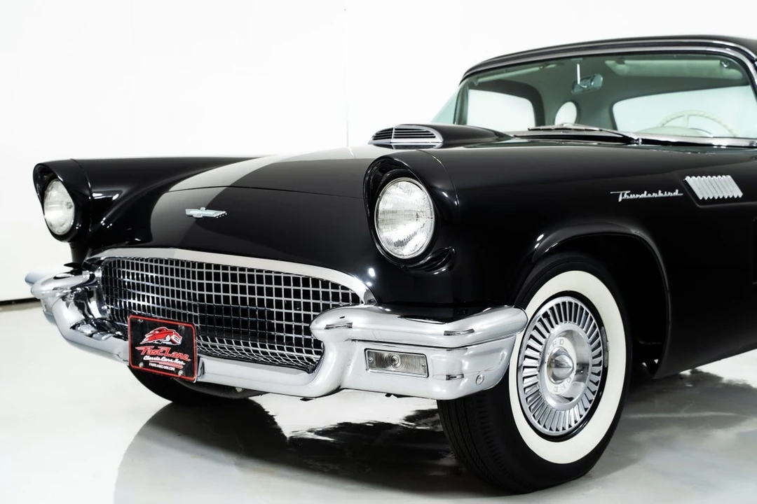 1957 Ford Thunderbird 1st Gen - Image 5 of 12