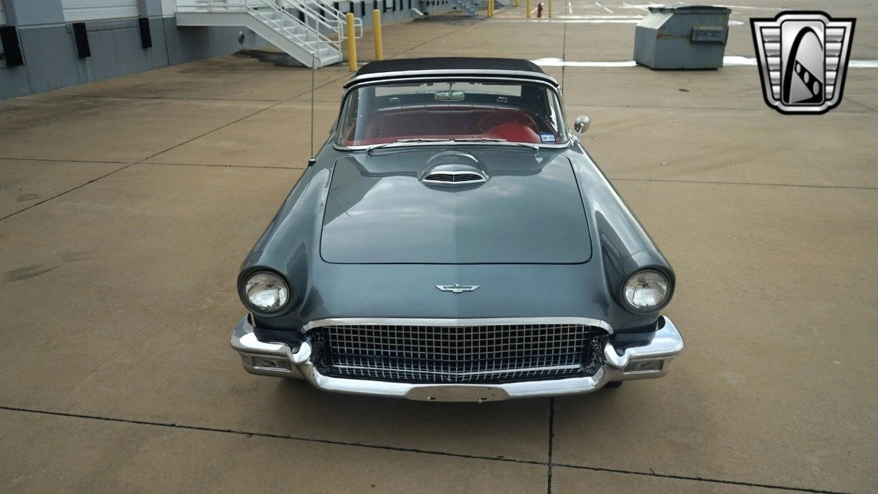 1957 Ford Thunderbird 1st Gen - Image 9 of 12