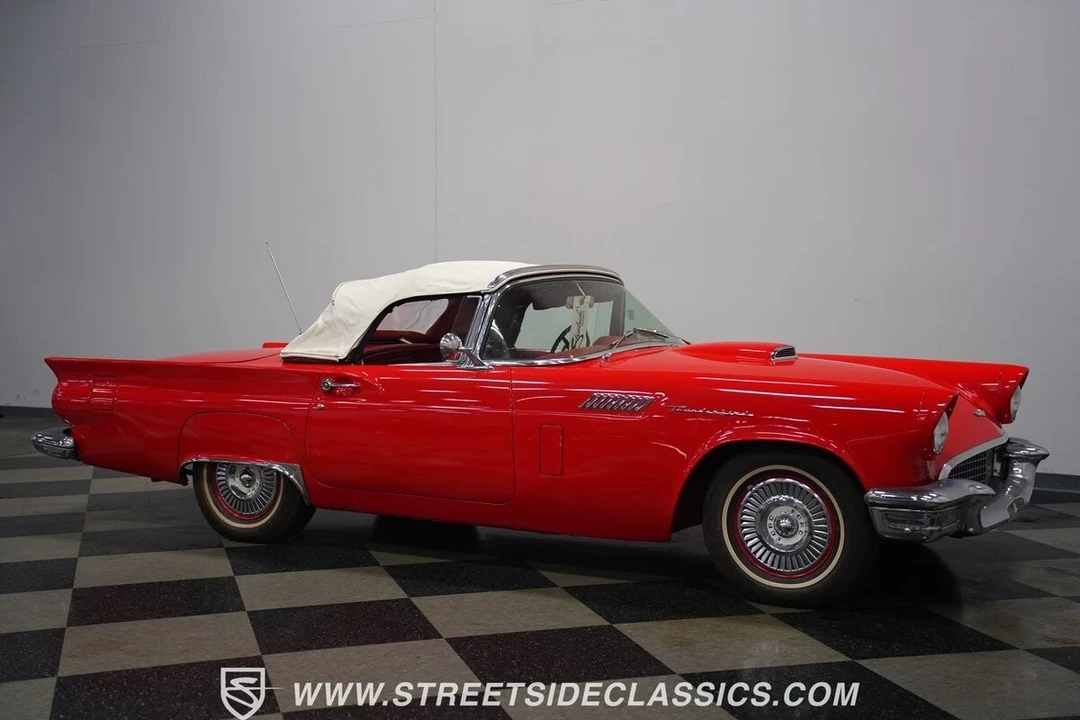 1957 Ford Thunderbird 1st Gen - Image 19 of 21