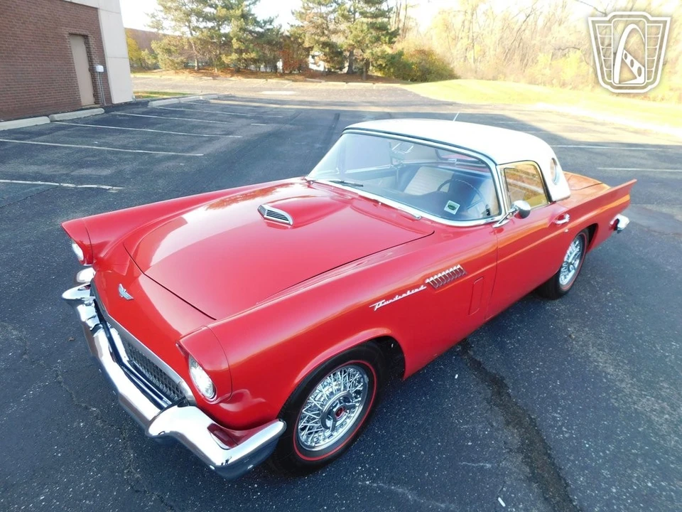 1957 Ford Thunderbird 1st Gen - Image 8 of 12