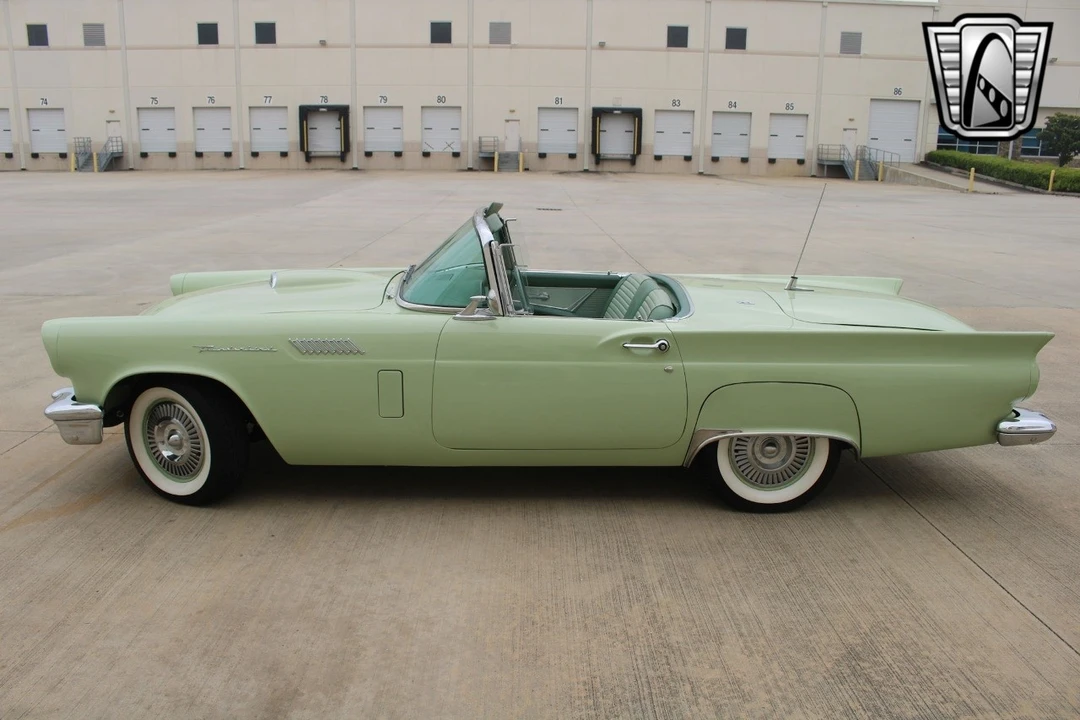 1957 Ford Thunderbird 1st Gen - Image 4 of 12