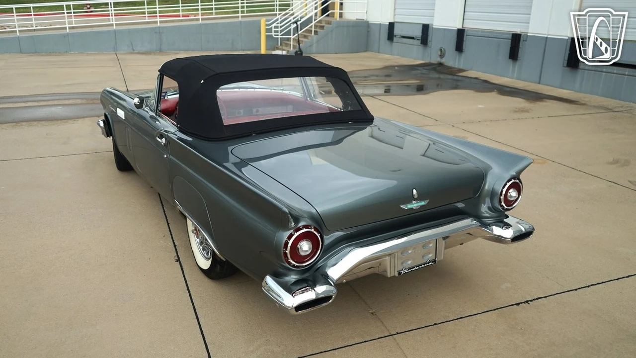 1957 Ford Thunderbird 1st Gen - Image 10 of 12