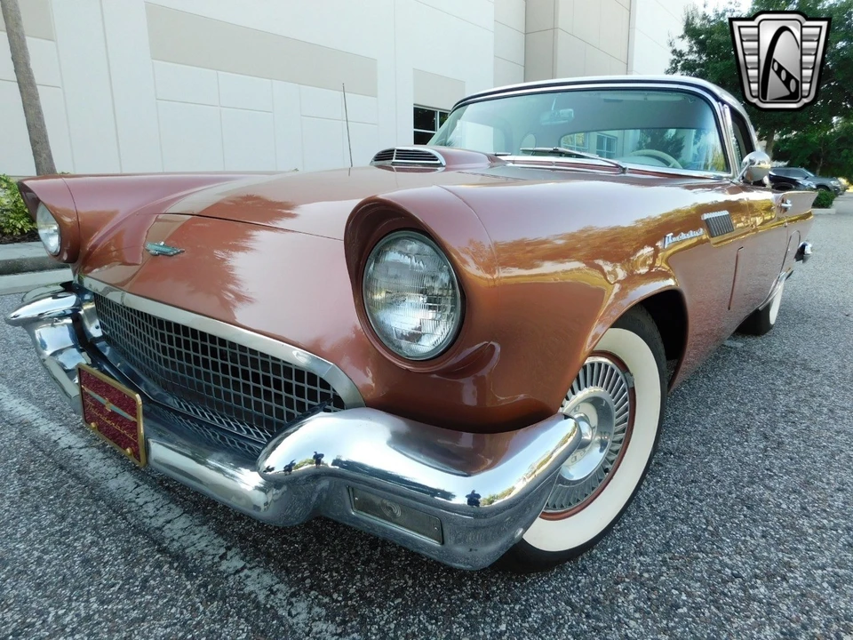 1957 Ford Thunderbird 1st Gen - Image 13 of 21