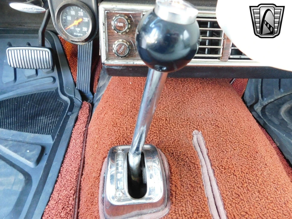 1957 Ford Thunderbird 1st Gen - Image 15 of 21