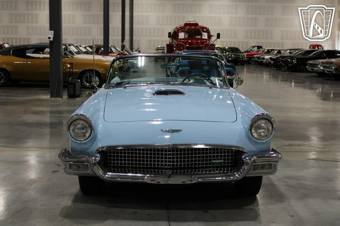 1957 Ford Thunderbird 1st Gen - Image 16 of 21