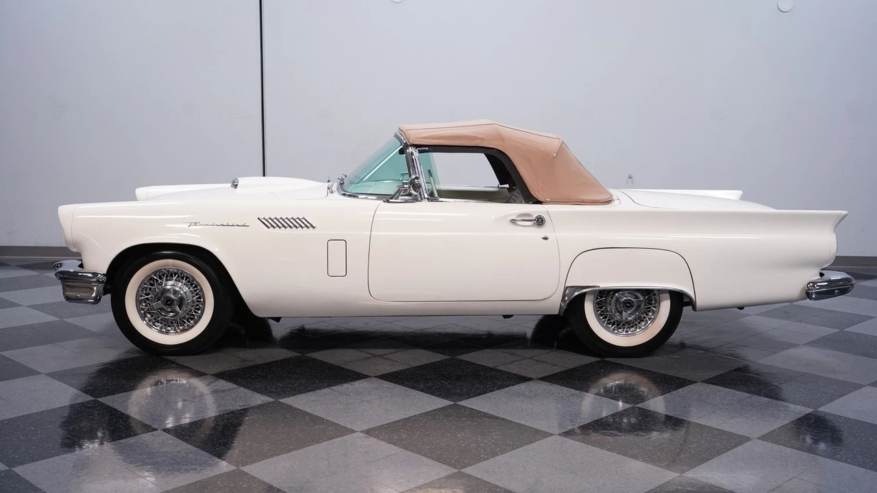 1957 Ford Thunderbird 1st Gen - Image 2 of 12