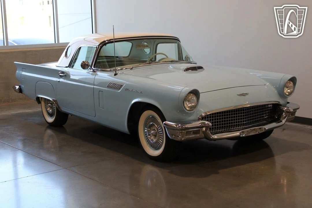 1957 Ford Thunderbird 1st Gen - Image 14 of 21