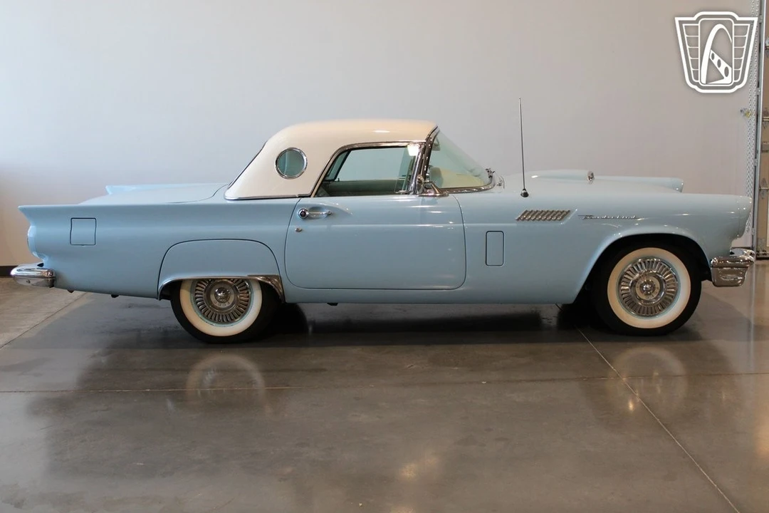 1957 Ford Thunderbird 1st Gen - Image 15 of 21