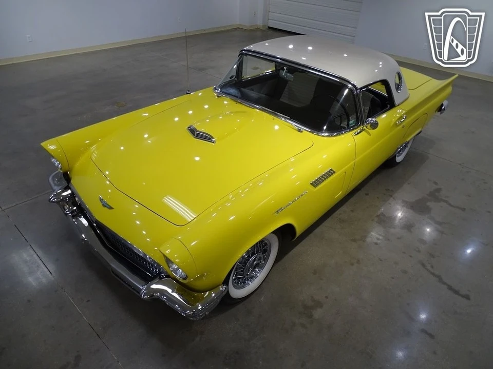 1957 Ford Thunderbird 1st Gen - Image 4 of 12