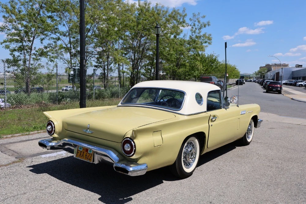 1957 Ford Thunderbird 1st Gen - Image 5 of 8