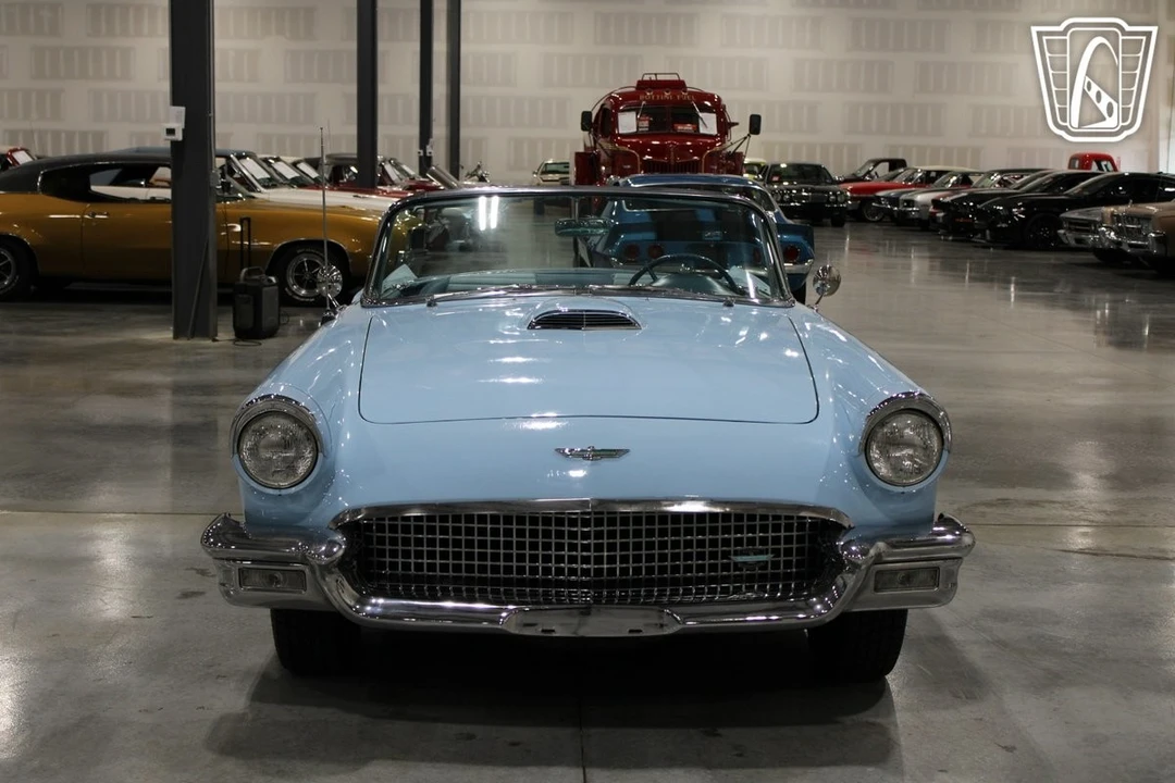 1957 Ford Thunderbird 1st Gen - Image 17 of 21